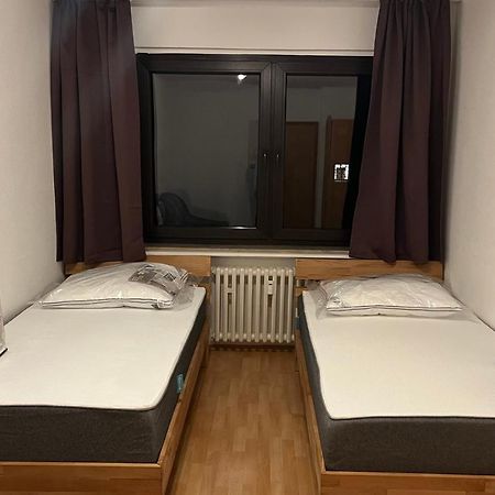 Zimmer für Monteure, Handwerker oder Reisende Essen Exterior foto